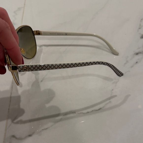 Gucci Aviator Sunglasses - Picture 2 of 5